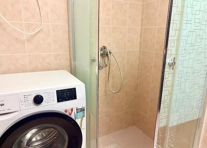 Heart Of The Apartment *